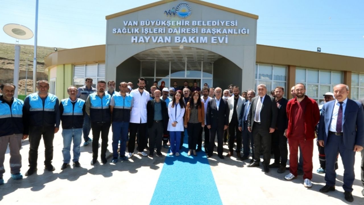Eş Başkanlar Hayvan Bakım ve Rehabilitasyon Merkezi’nde incelemelerde bulundu