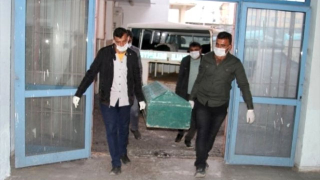 İran Sınırında 6 Erkek Cesedi Bulundu
