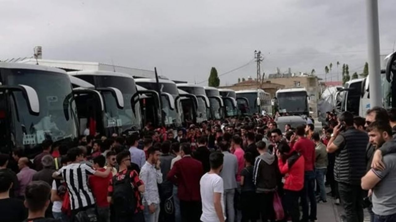 Vanspor Taraftarları Final Maçı için yola çıktı