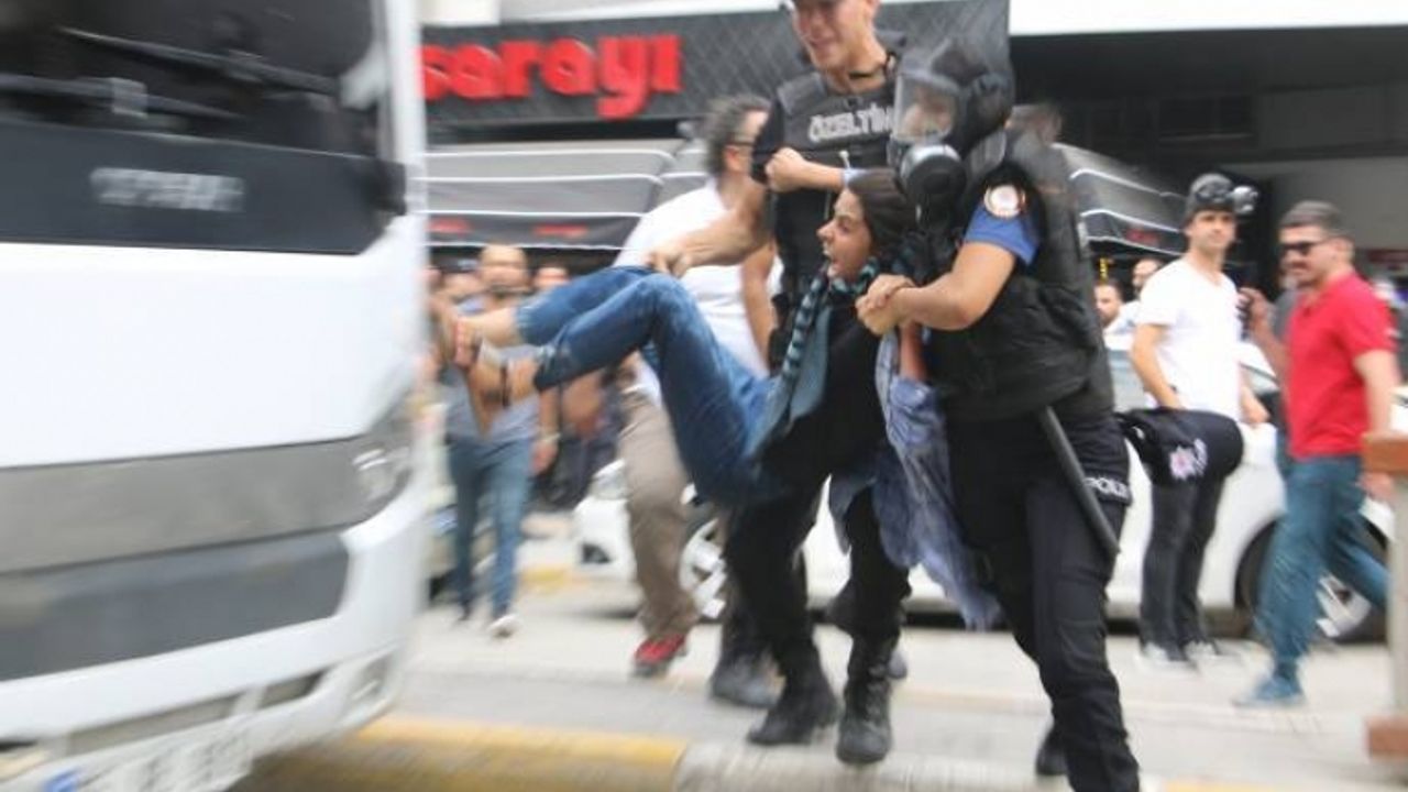 Van'da 14 kişi gözaltına alındı
