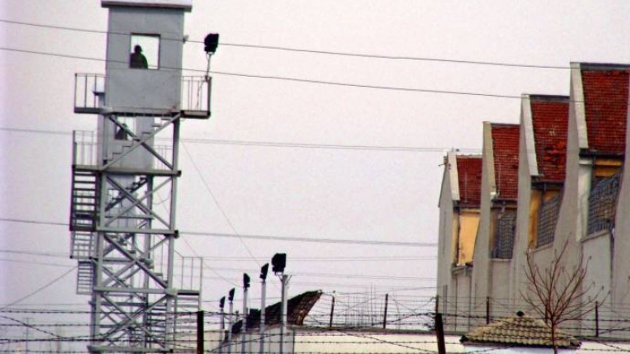 Van cezaevlerinde 3 tutukluya 1 tabak bulgur, 3 kaşık yoğurt!