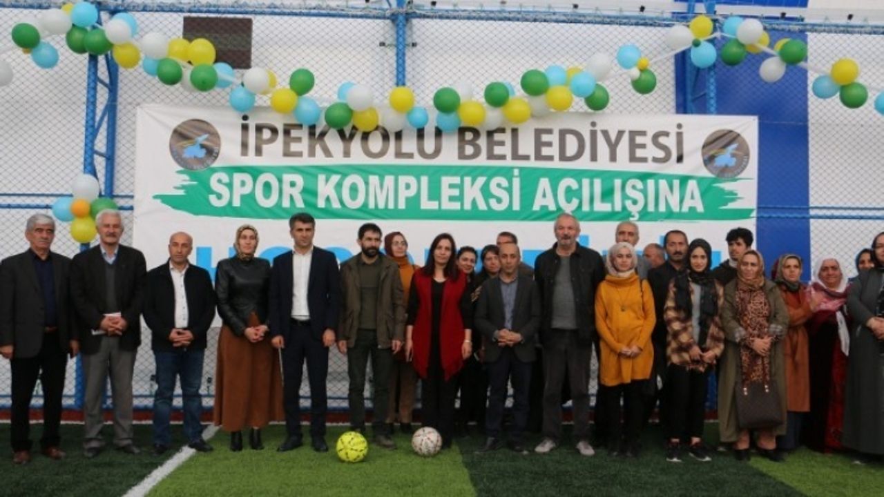 İpekyolu Belediyesi spor kompleksini hizmete açtı