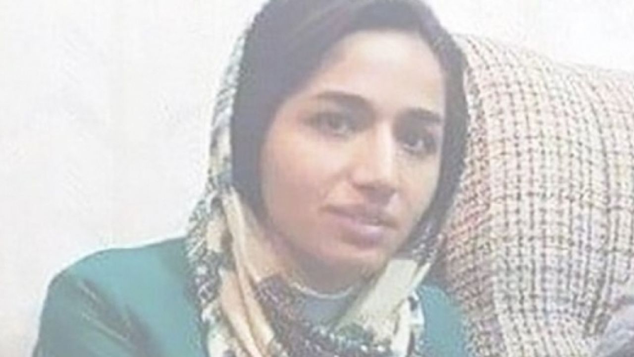 İran rejimi Kürt kadın edebiyatçı Zahra Mohammadi'yi Kürt çocuklarına Kürtçe öğrettiği için tutukladı