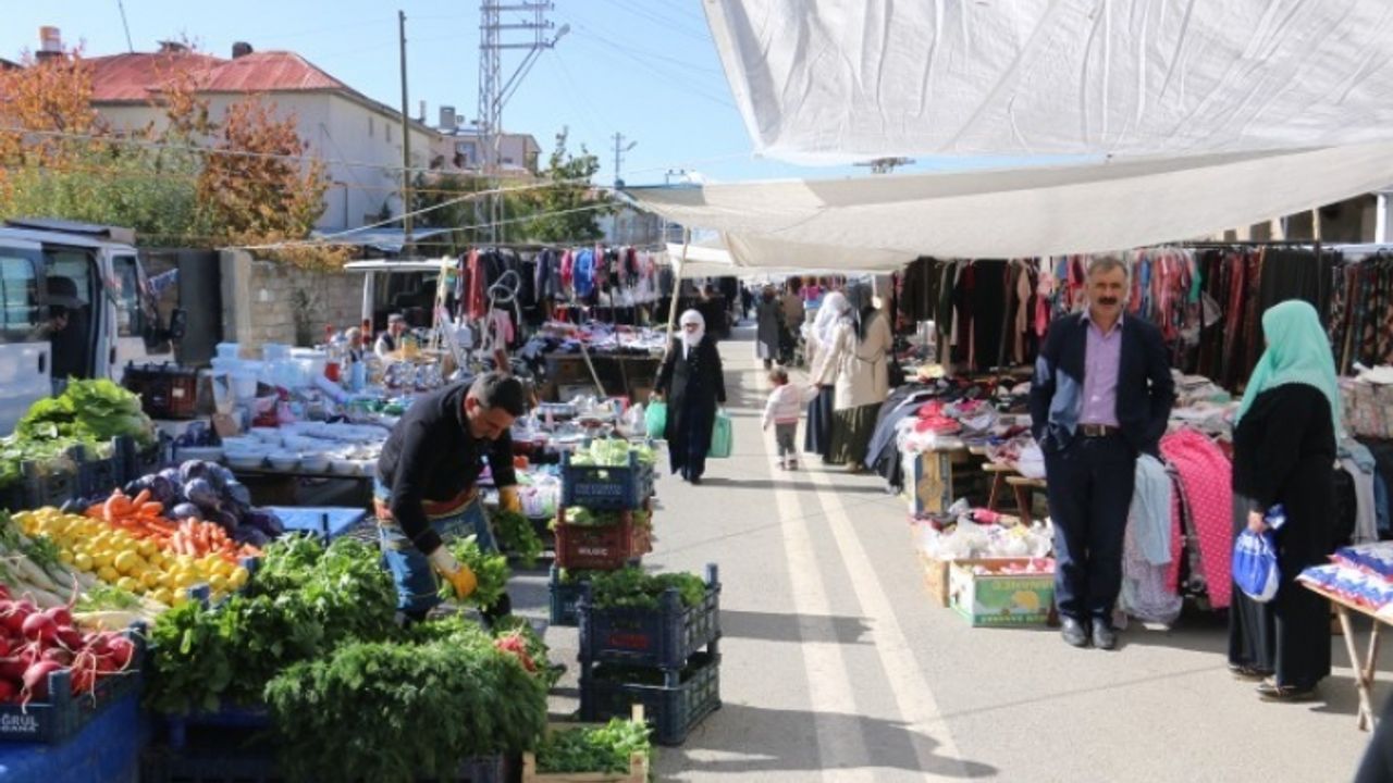 Van'da Pazarcı da yurttaş da dert yanıyor