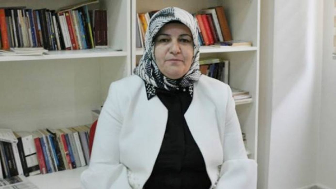 Sürgün edilen Erciş Belediyesi Eşbaşkanı Yıldız Çetin: Ters kelepçelendim, hakarete maruz kaldım