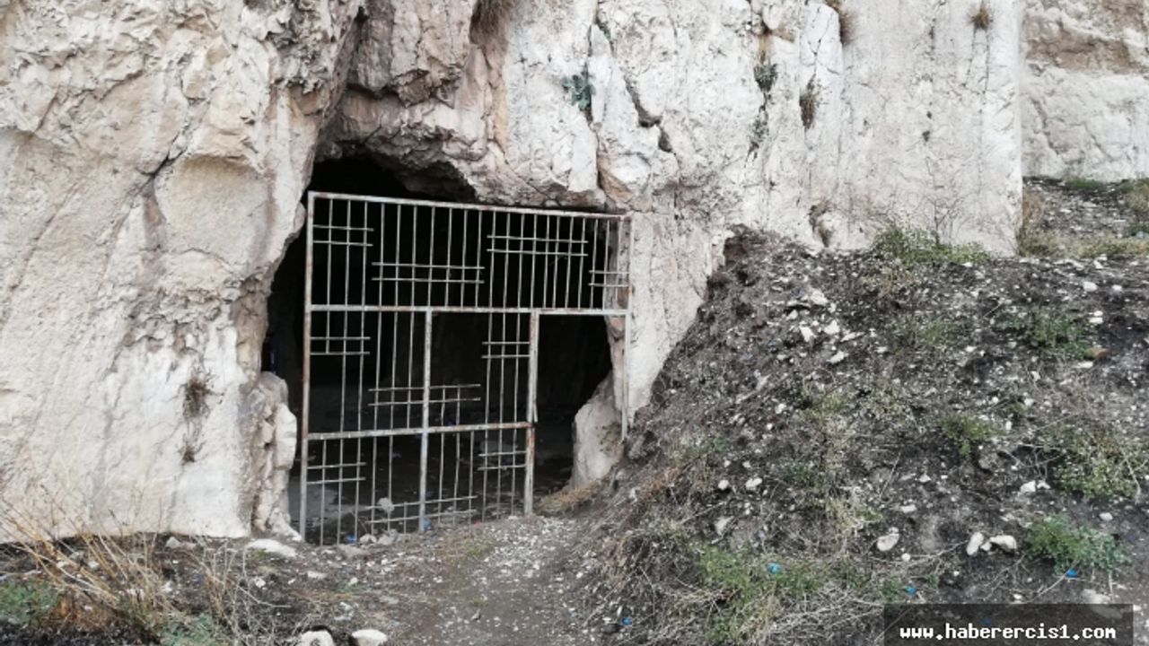 Van Kalesi için Menua'nın bedduası tutsun!