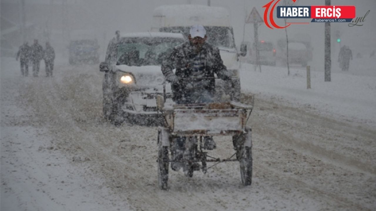 Van'da 29 yerleşim yeri ulaşıma kapandı