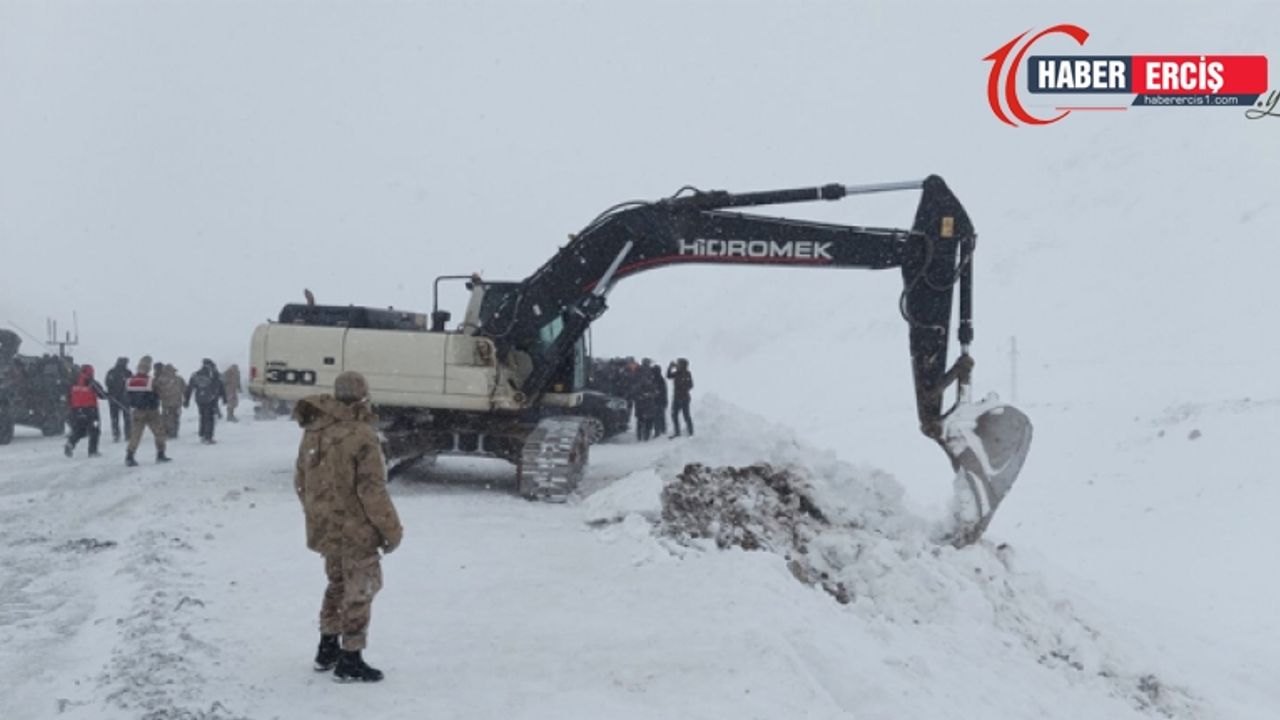 Kurtarma ekibinin üzerine de çığ düştü: 8 kişi öldü, 20 kişi aranıyor
