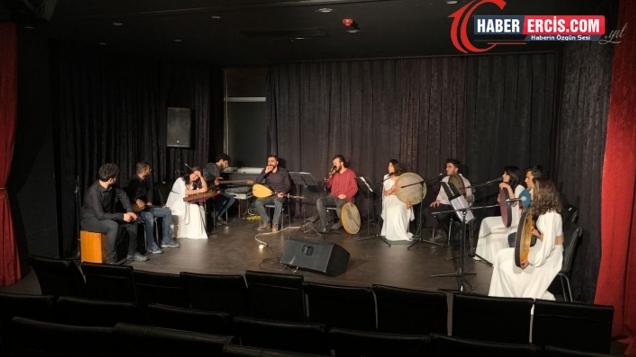 Van'da 21 Şubat kapsamında müzik dinletisi