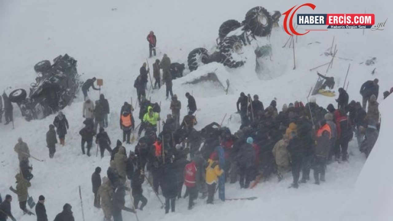 Van'da Kurtarma ekibi çığ bölgesine yine ulaşamadı