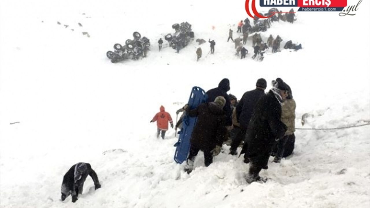 Van'daki ikinci çığ faciasında 8 jandarma ve 3 köy korucusu hayatını kaybetti