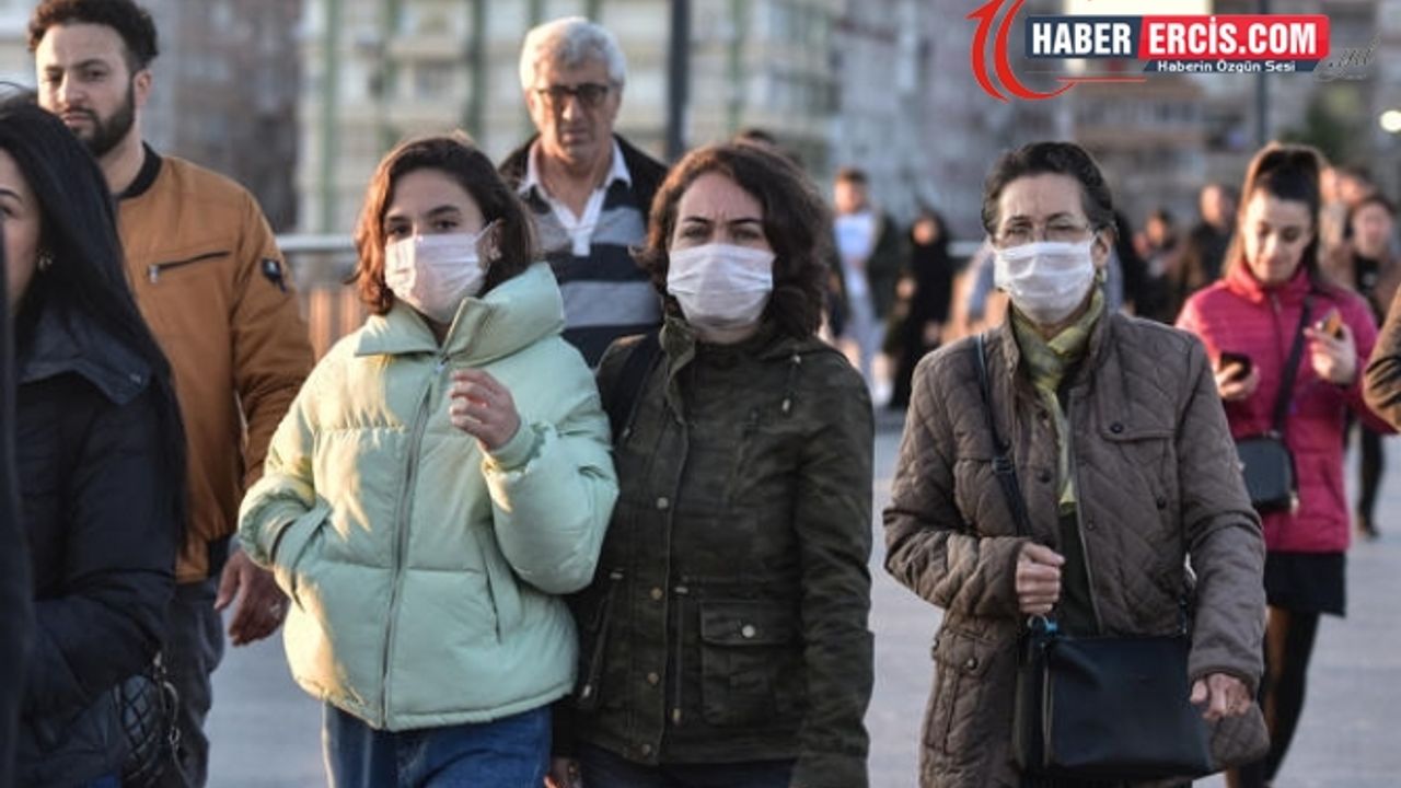 'Toplumun yüzde 60'ı enfekte olana kadar virüsün yayılma potansiyeli var'