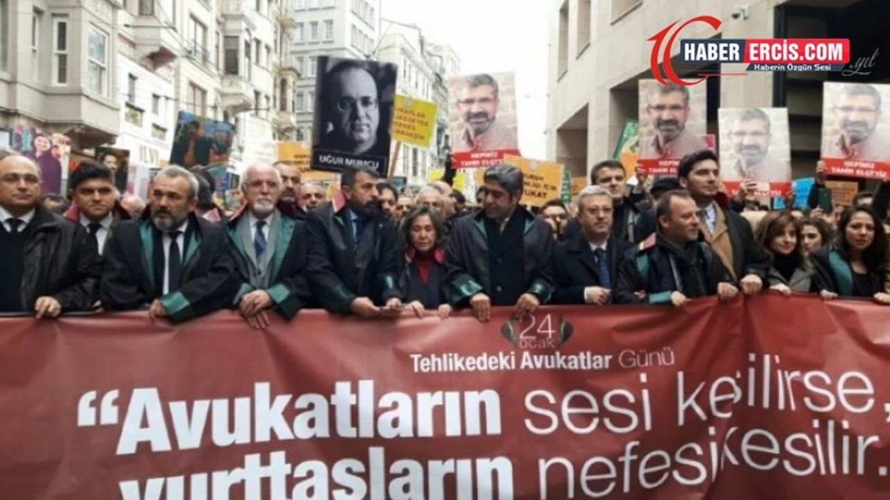 Avukatlardan tepki: ‘Ak barolar' oluşturuluyor