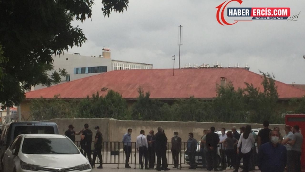 HDP Van il binası polis ablukasına alındı