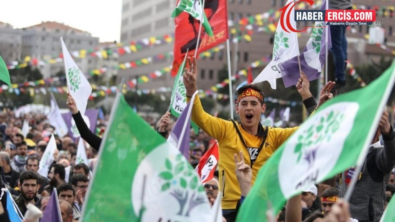 Van ve Hakkari Valiliği HDP’liler yürümesin diye kente giriş çıkışları yasakladı
