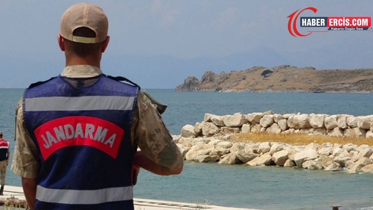 Van'da batan tekneyle ilgili 3 şüpheli tutuklandı