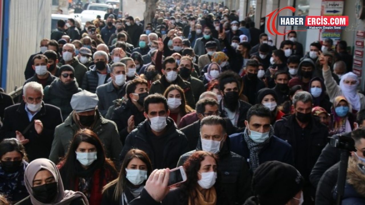 Van'da Vekillere yürüyüşe katılmaktan soruşturma