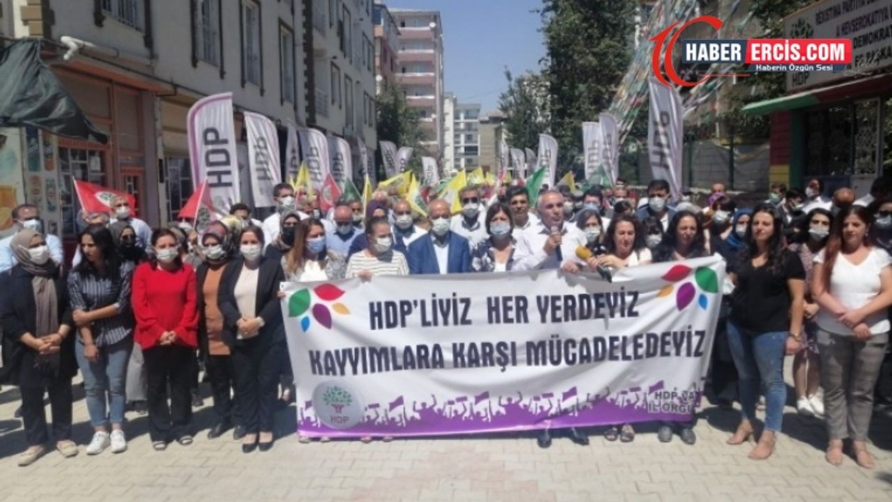 Van'da Kayyımların 2'nci yılında eylem: Halkın iradesine diz çöktüremeyeceksiniz