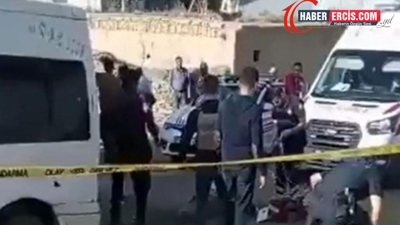 Van'da mülteci minibüsü tarandı: 1 çocuk öldü, 13 yaralı