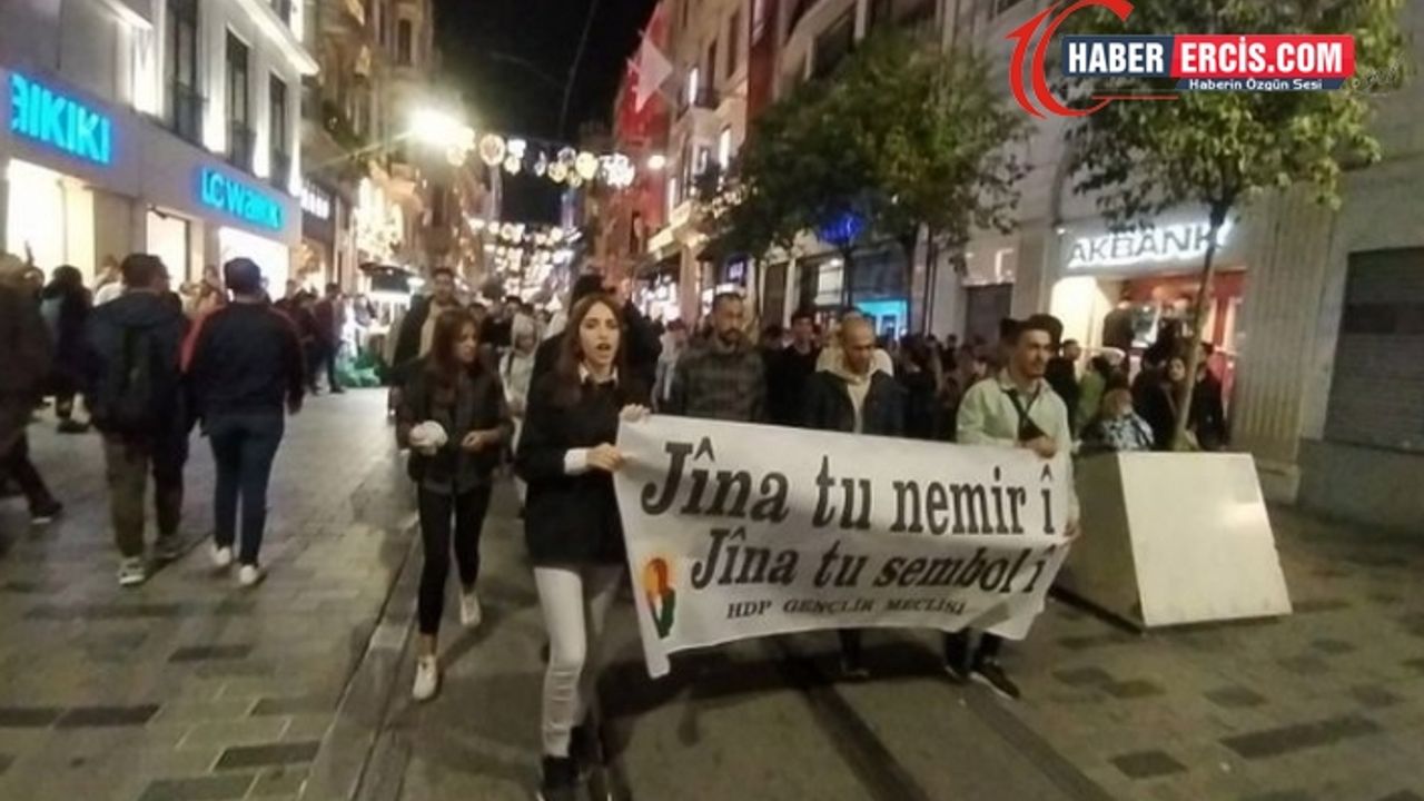 Van'da gençler Mahsa Amini için yürüdü, polis müdahale etti