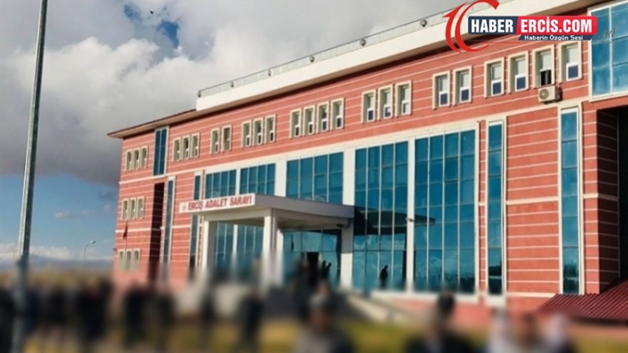 Erciş'te insan kaçakçılığı yaptıkları iddiası ile gözaltına alınan 8 kişi tutuklandı