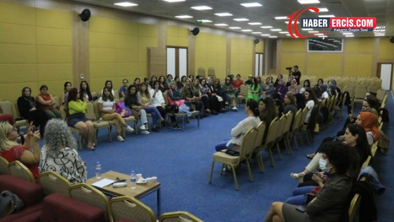 Van'da EŞİK'in kadın forumları başladı