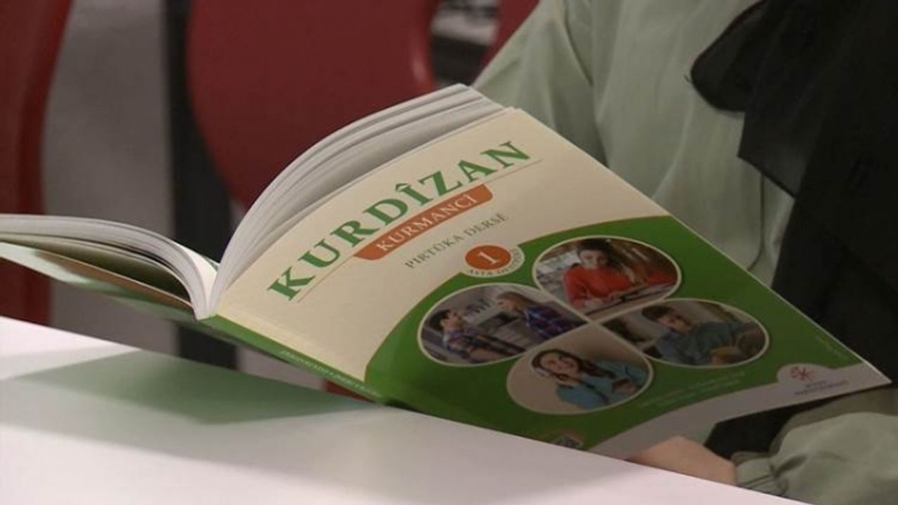 Şemdinli’deki 15 ortaokulun 11’inde seçmeli ders, Kürtçe oldu