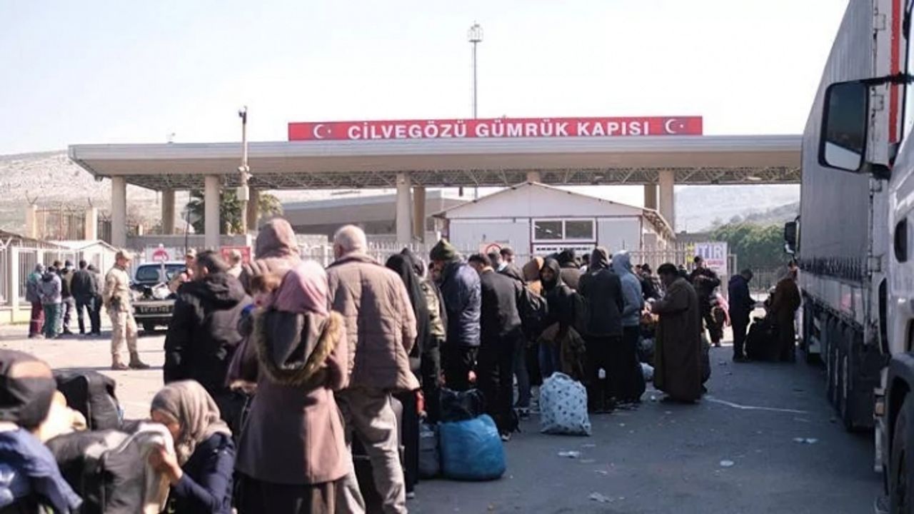 Depremin ardından Türkiye’yi terk eden Suriyeli sayısı belli oldu