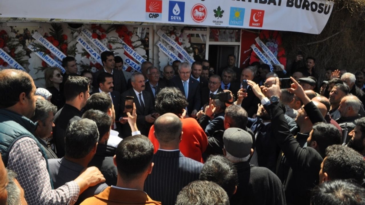 Millet İttifakı, Erciş’te seçim bürosu açtı