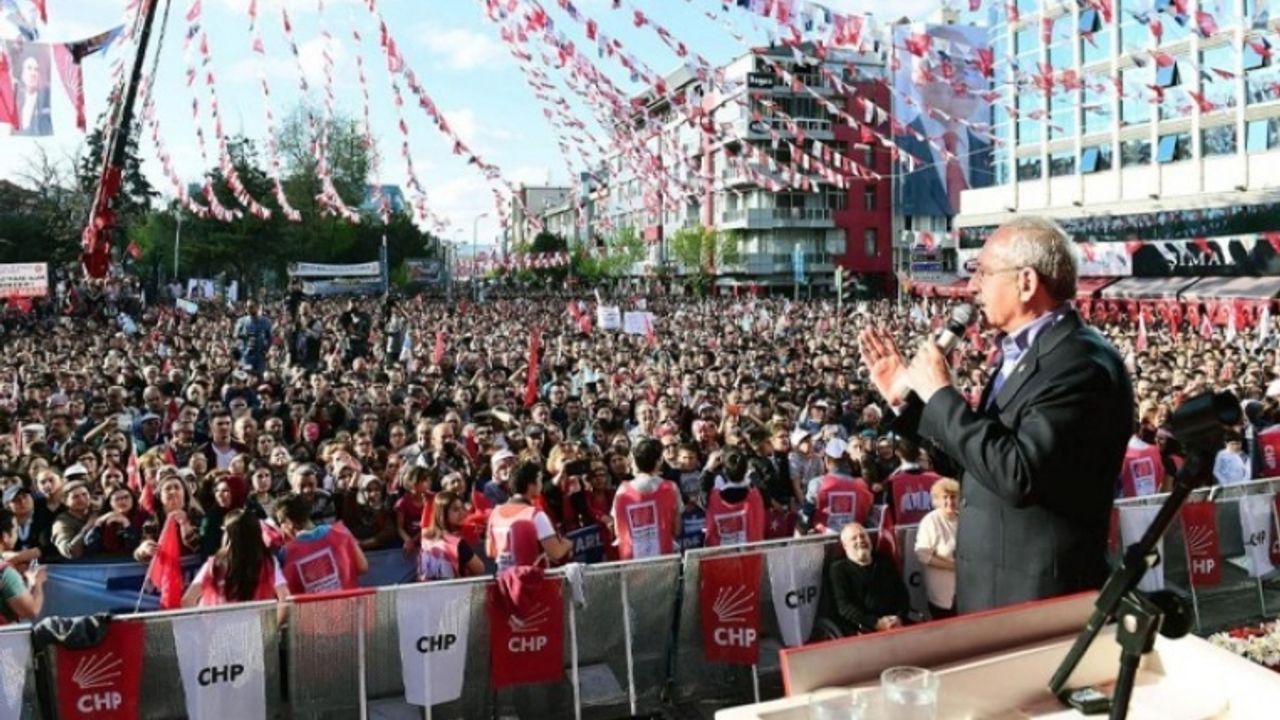 Kılıçdaroğlu Van'da konuştu: Kimse kimliğinden ötürü ötekileştirilmeyecek. Kayyım atamaları son bulacak