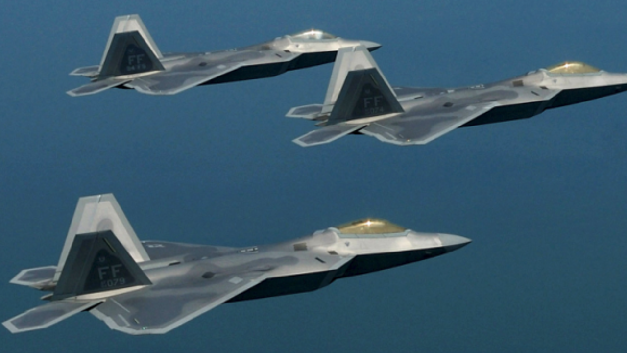 ABD Ortadoğu'ya F-22 savaş uçakları gönderiyor