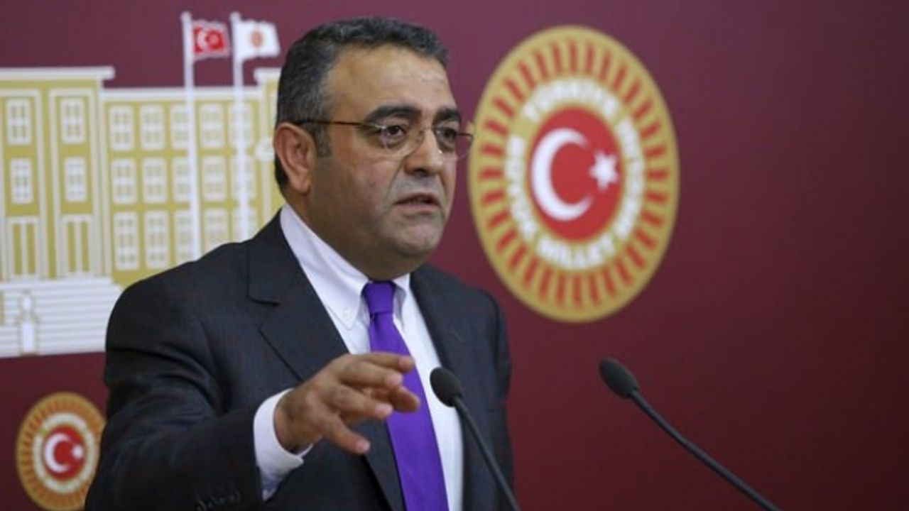 814 aydından Sezgin Tanrıkulu’na destek: Demokrasilerde hiçbir kurum eleştiriden muaf değildir
