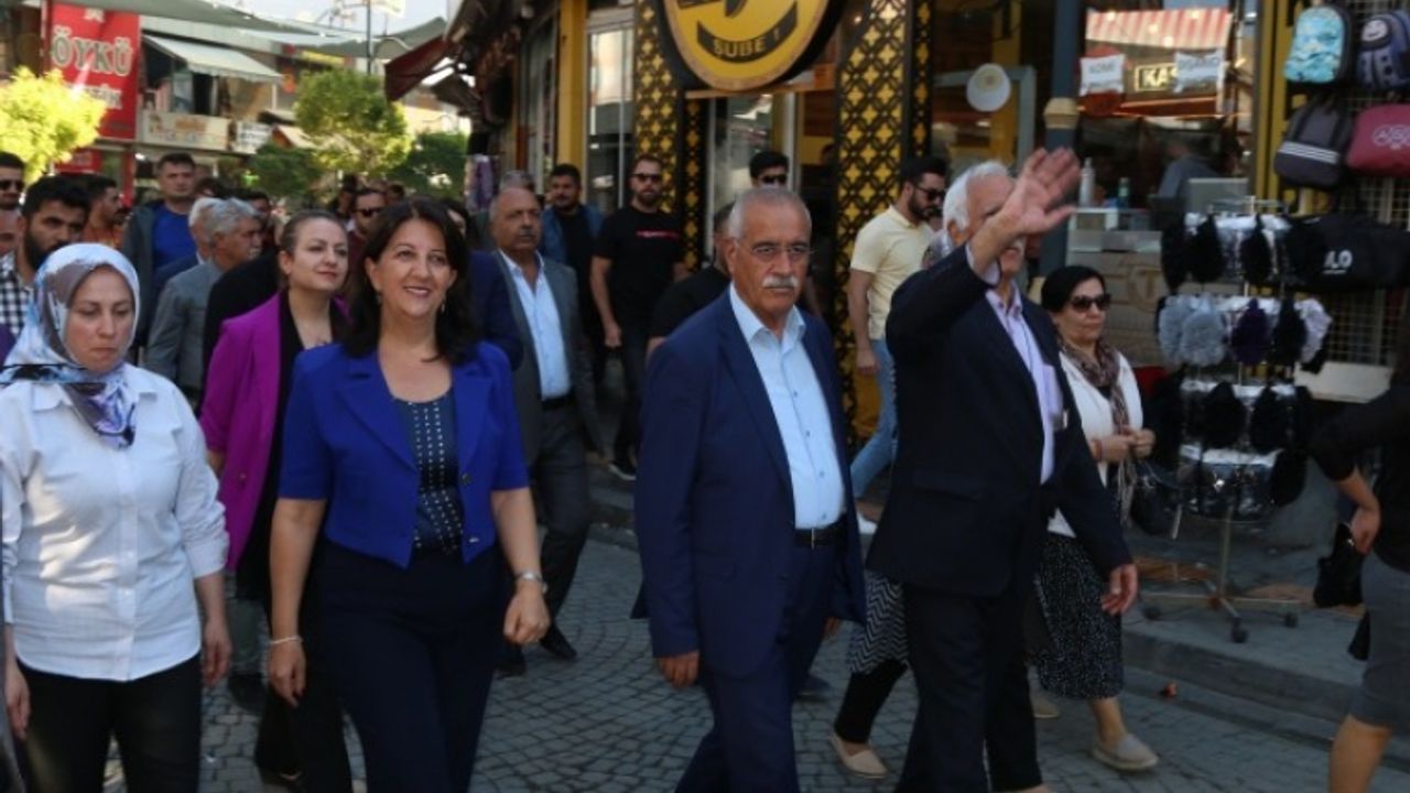 Van'da Yeşil Sol Parti'den esnaf ziyareti