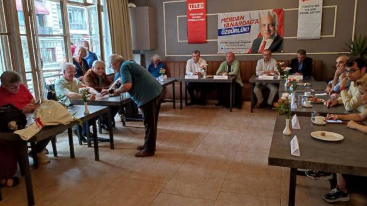 Gazeteci ve yazarlar Merdan Yanardağ için buluştu: 4 Ekim'deki duruşmaya çağrı yapıldı