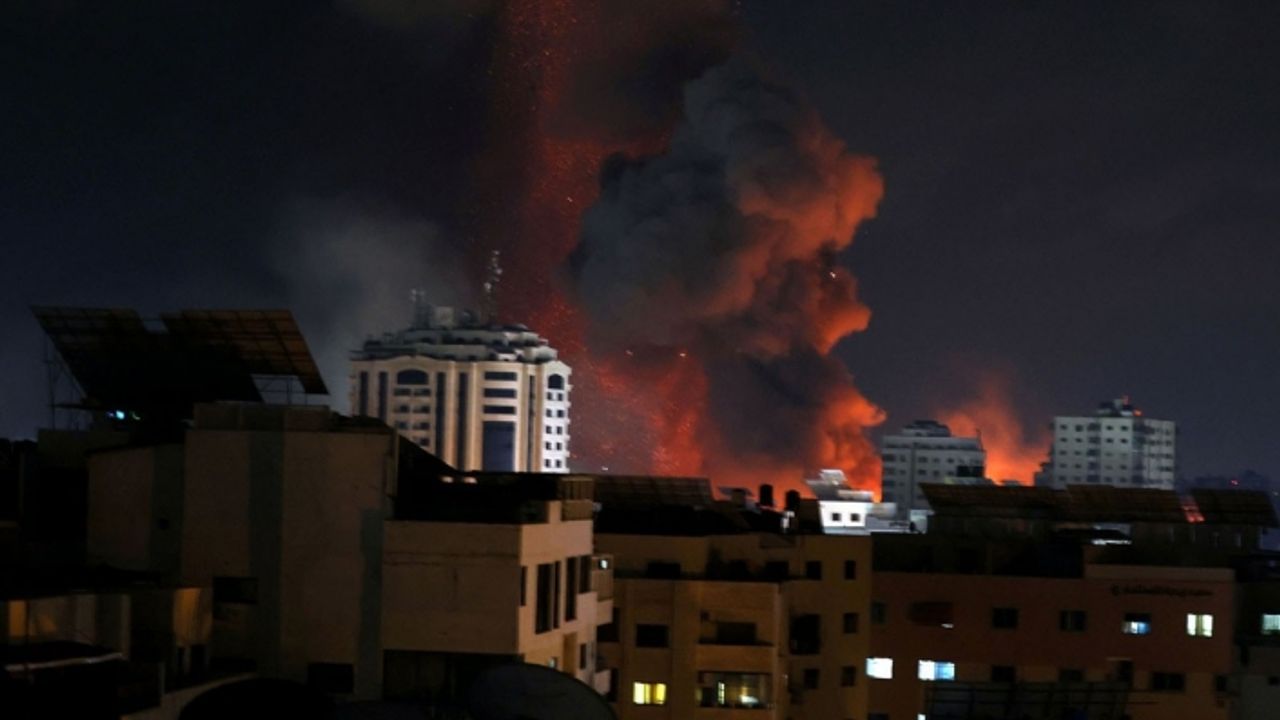 İsrail konvoy bombaladı: 70 ölü, en az 200 yaralı