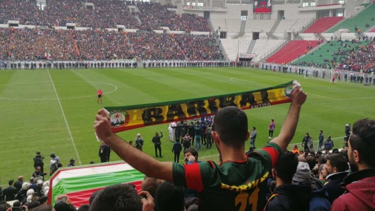 Amedsporlu Futbolcunun annesi gözaltına alınmıştı: "Taraftara baskı kurmak isteniyor"