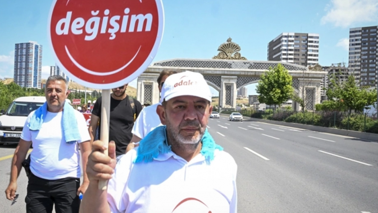 Partisinden ihraç edilen Tanju Özcan: CHP'ye yüzde 99 geri döneceğim