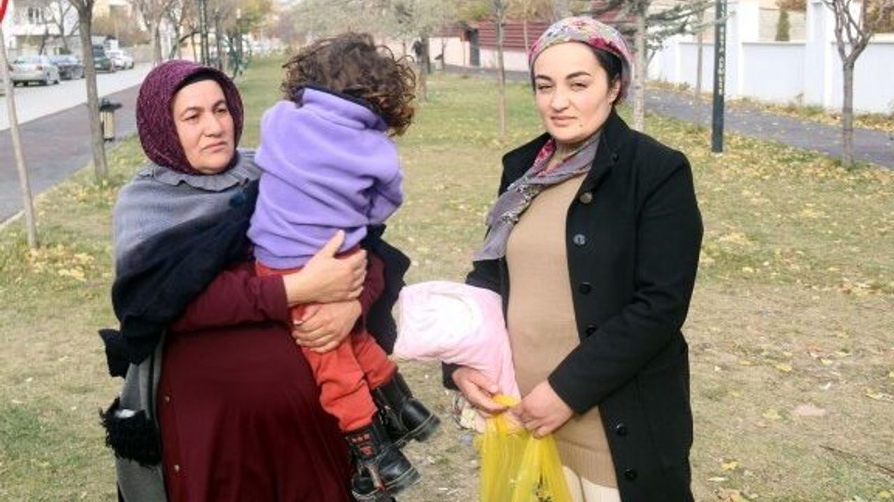 Van'da Anne, kızı ve 3 yaşındaki torunu, polisin ‘tencere-tava’ iddiası üzerine cezaevine girdi