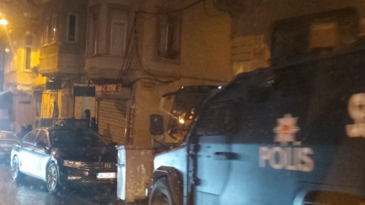HEDEP İl binasındaki polis ablukası sürüyor