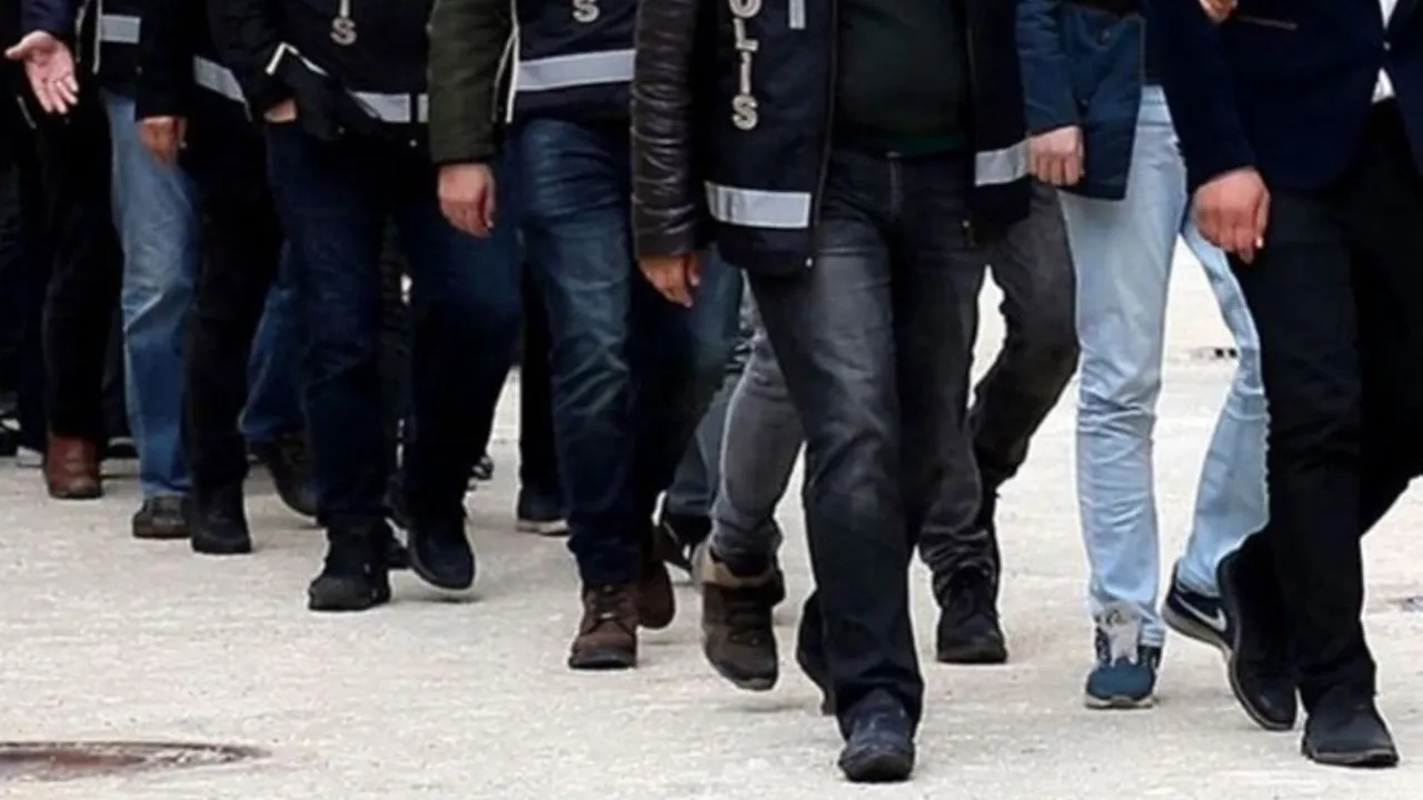 İzmir, Muğla ve Manisa’da gözaltına alınan 9 kişi serbest bırakıldı