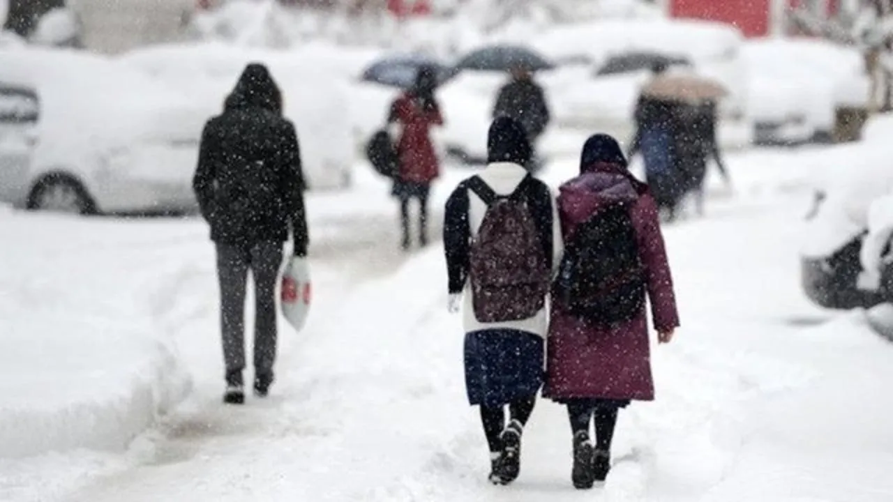 Olumsuz hava şartları nedeniyle 11 ilde okullar tatil ilan edildi
