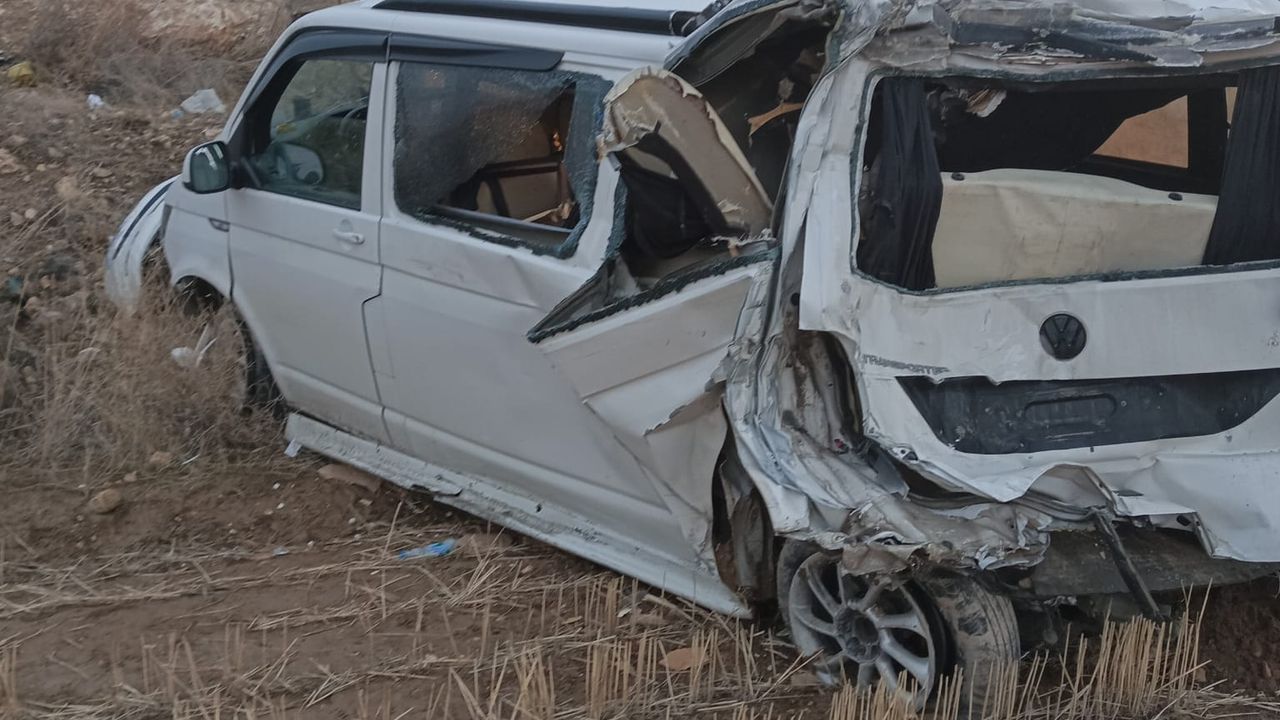 Erciş’te meydana gelen trafik kazasında 3 kişi yaralandı