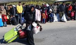 Türkiye'deki yüzlerce Suriyeli deprem sonrası Suriye’ye gitti