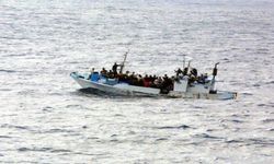 İtalya'da göçmen teknesi battı: 41 ölü