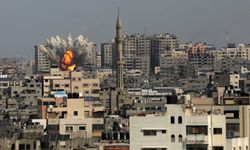 Geçici ateşkes bitti, İsrail Gazze’yi yeniden bombalamaya başladı