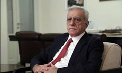 Adaylıktan çekilerek aktif siyaseti bırakmıştı: Ahmet Türk geri döndü