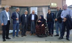Emine Şenyaşar’ın Adalet Nöbetine 78’liler Girişimi’nden destek ziyareti