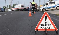 Erciş'te kamyonet ile otomobilin çarpışması sonucu 1 kişi yaralandı