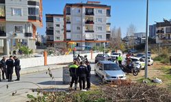 2 farklı şehirde 5 kişiyi öldüren polis yakalandı