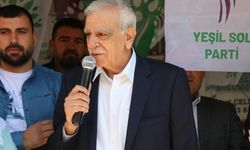 Ahmet Türk, Öcalan ile yapılan görüşmelerin ardından silah bırakma çağrısının gelebileceğini belirtti